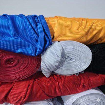 Lining Polister Fabric with Dimension 6 Feet